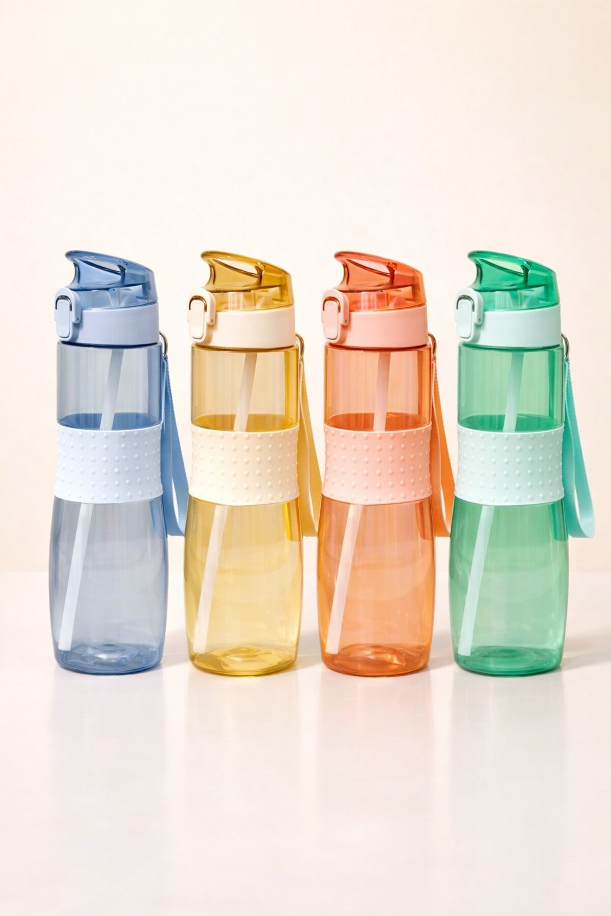 700 ml Aqua Fresh Matara Suluk Okul Spor sofra üzerinde kullanım görüntüsü