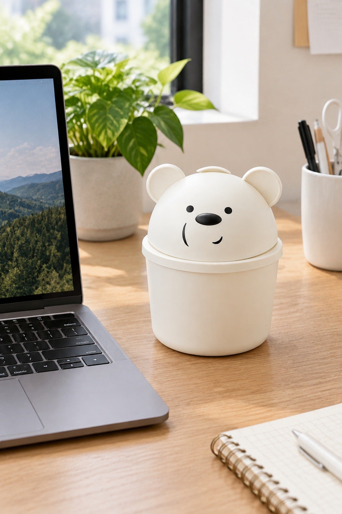 Ayıcık Mini Masa Üstü Çöp Kovası 12,5x20,5 cm Sallanır Kapaklı Ofis Ço
