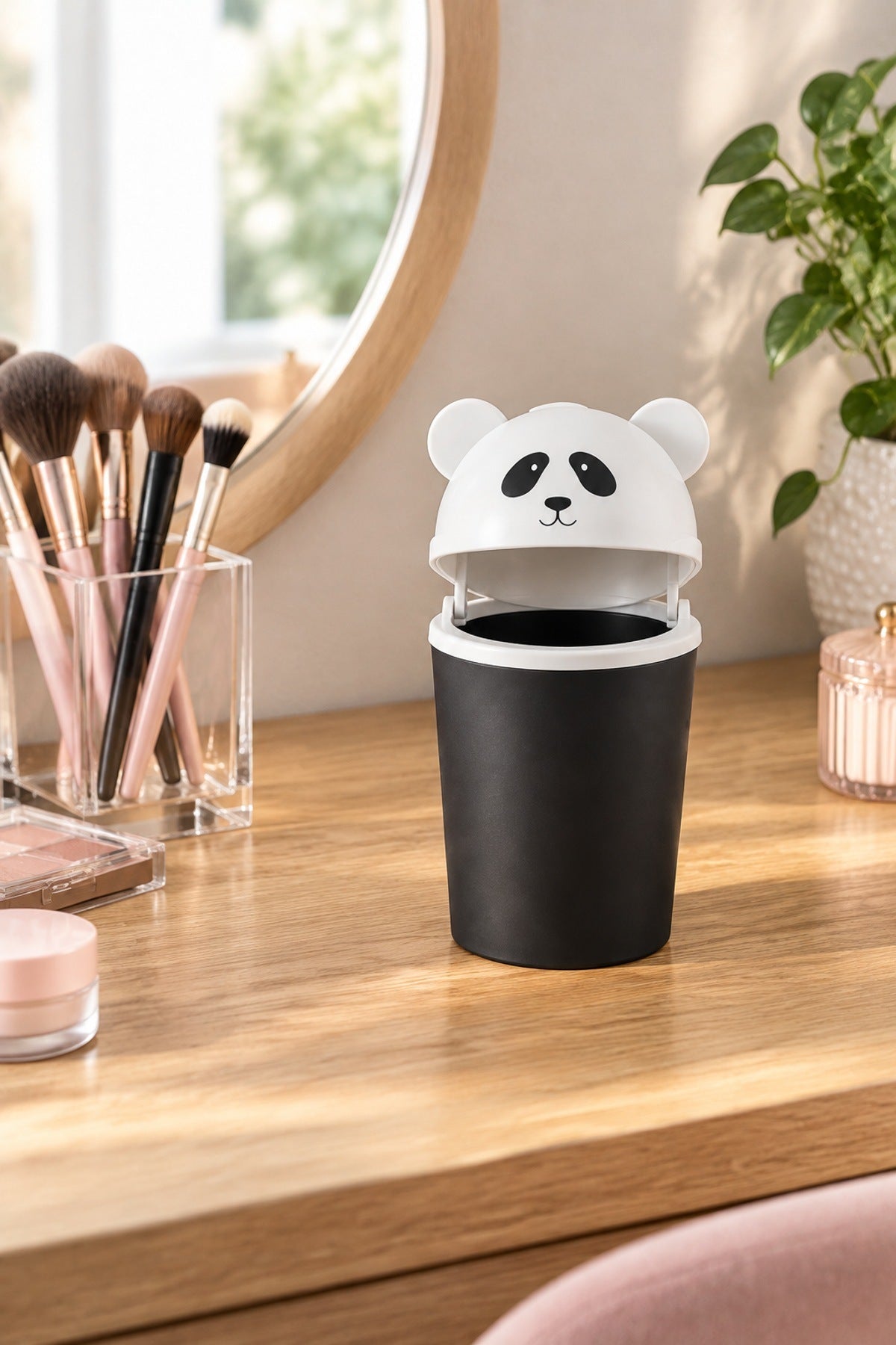 Panda Mini Masa Üstü Çöp Kovası Sallanır Kapaklı Ofis Çocuk Odası Maky