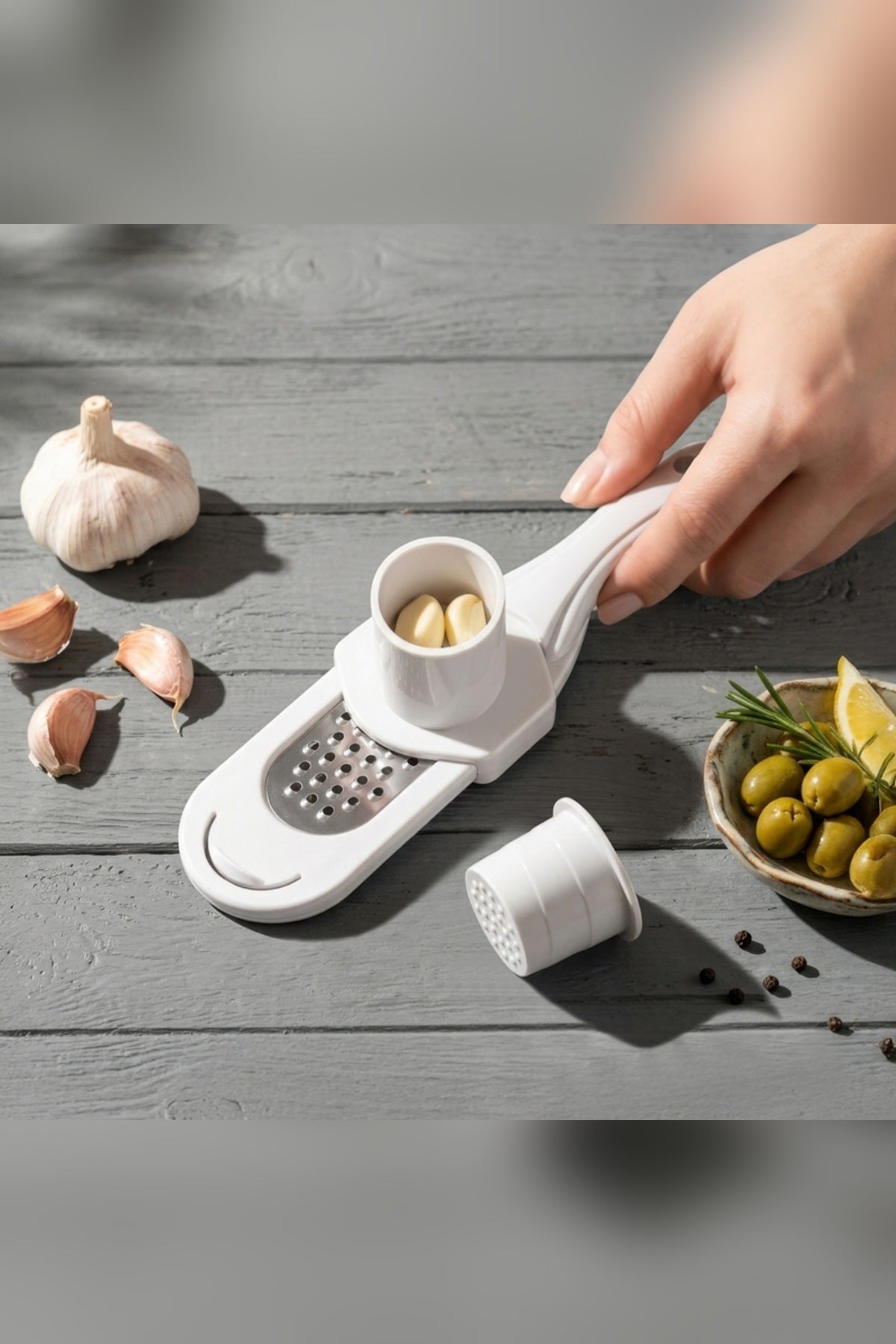 Mini Sarımsak Rendesi Sürgülü Koruyuculu Zencefil Çikolata Rendesi Pas Yeşil