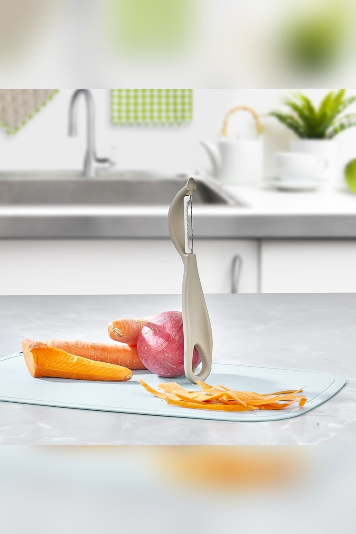 Klasik Soyacak Paslanmaz Çelik Bıçaklı Ergonomik Saplı Meyve Sebze Pat Beyaz